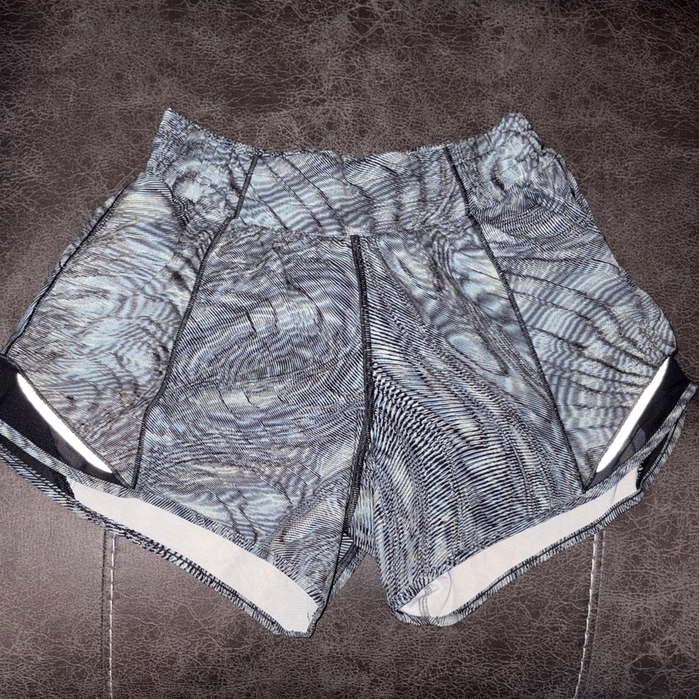 lululemon athletica Women's Black and Gray Patterned Shorts